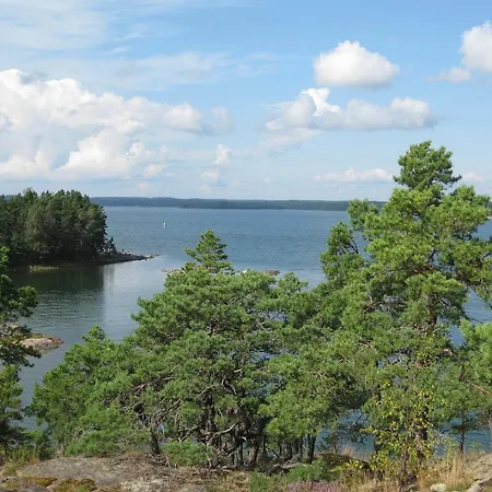 Bergholmen Huvilat *