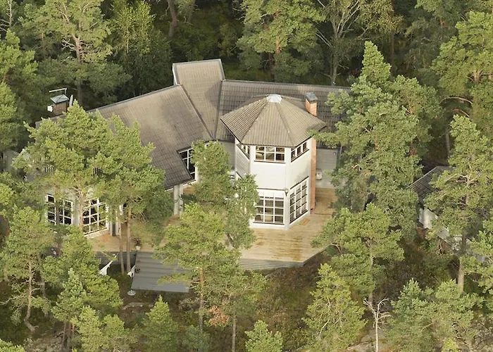 Bergholmen Вилла *